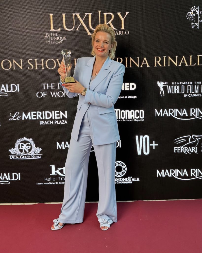 Celine Roelens, Winner of the Unique Show Awards